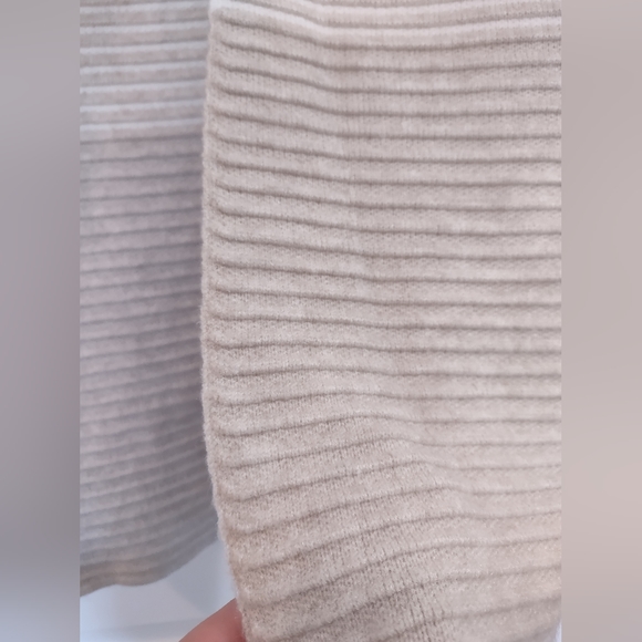 Elle Textured-Stripe Coatigan - Picture 5 of 10